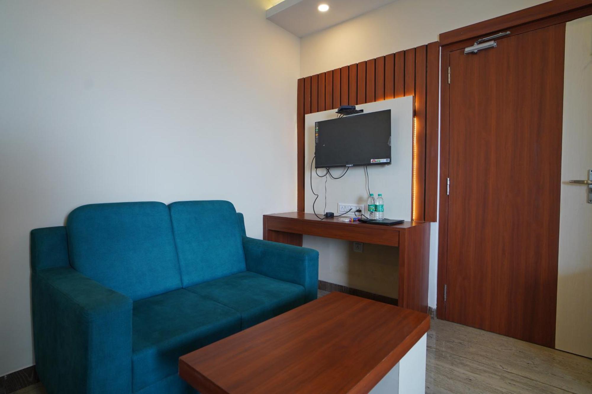 Royal Sea View !! Beach Front With Free Wifi !! Digha  Zewnętrze zdjęcie
