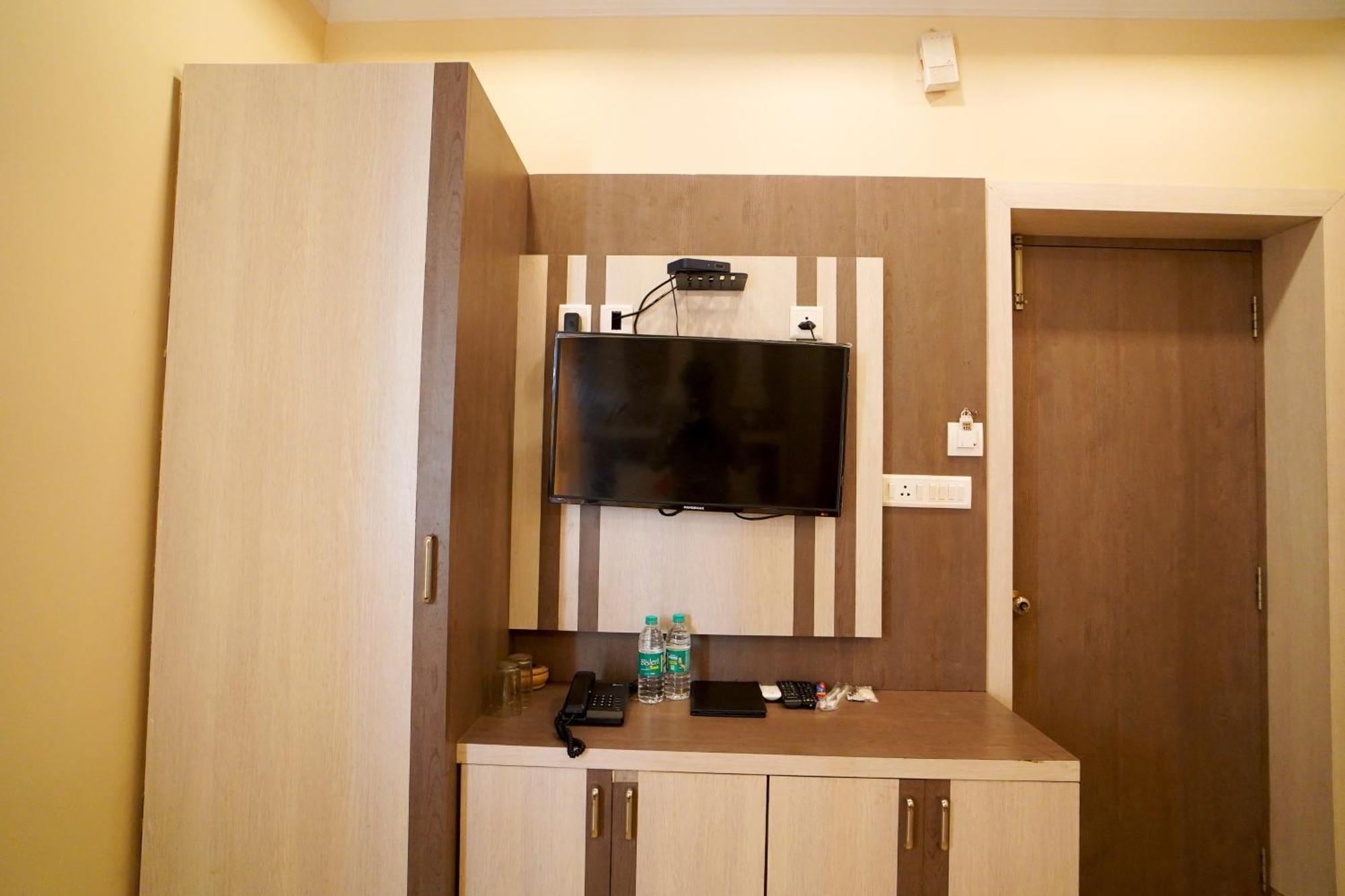 Royal Sea View !! Beach Front With Free Wifi !! Digha  Zewnętrze zdjęcie