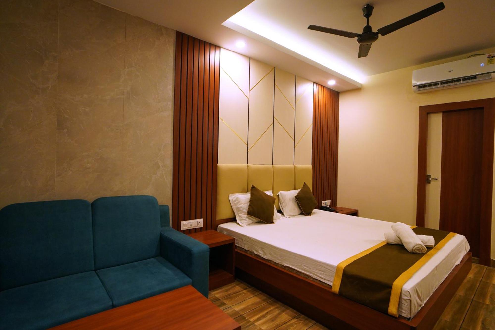 Royal Sea View !! Beach Front With Free Wifi !! Digha  Zewnętrze zdjęcie